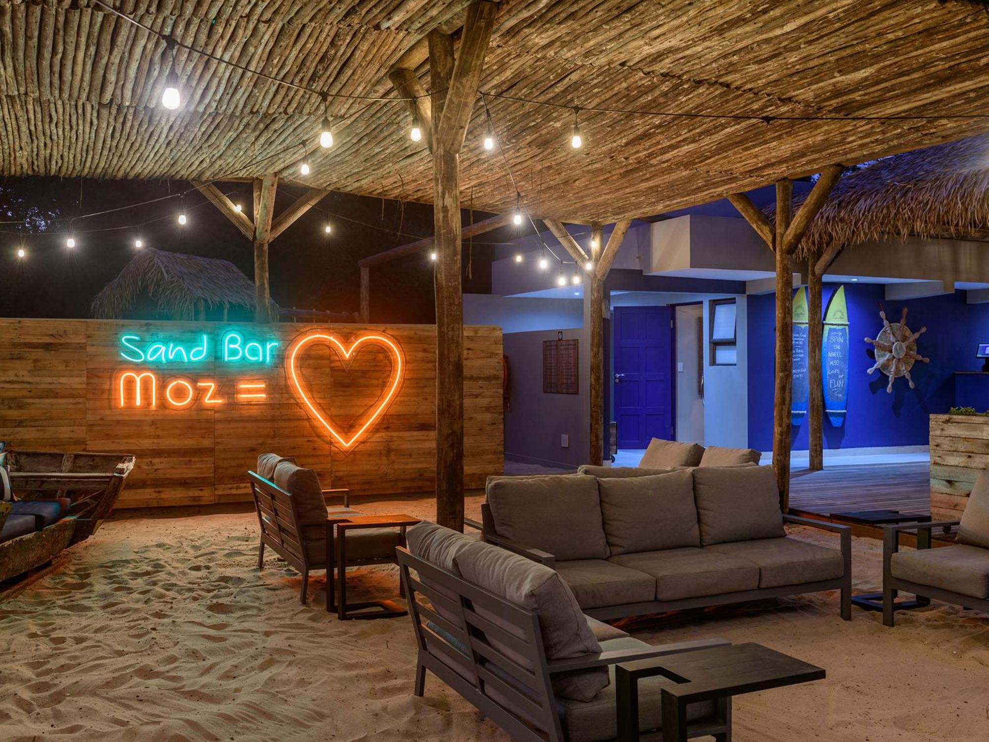 San Martinho Hotel Vila Praia Do Bilene エクステリア 写真